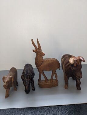 Vintage African Hand Carved Wooden Safari Animal Set 4
